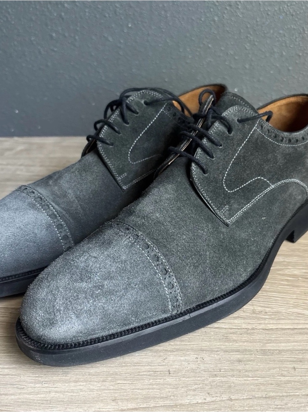Magnanni Wingtip Oxford Dress Shoes Mens 11M Gray Suede Casual Brogue